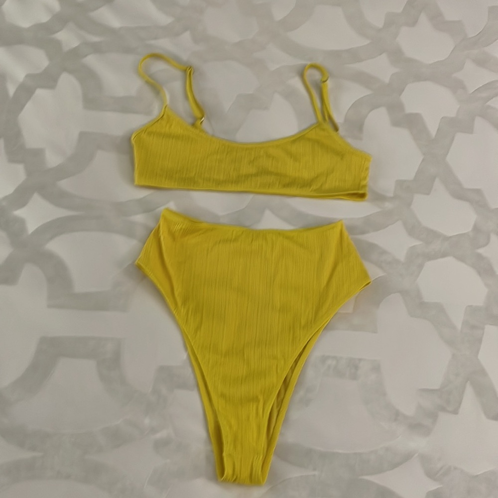 Frankies Bikinis Dallas Plisse Bikini Top & Anne High… Gem